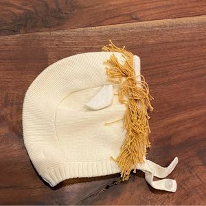 Meri Meri knit lion bonnet